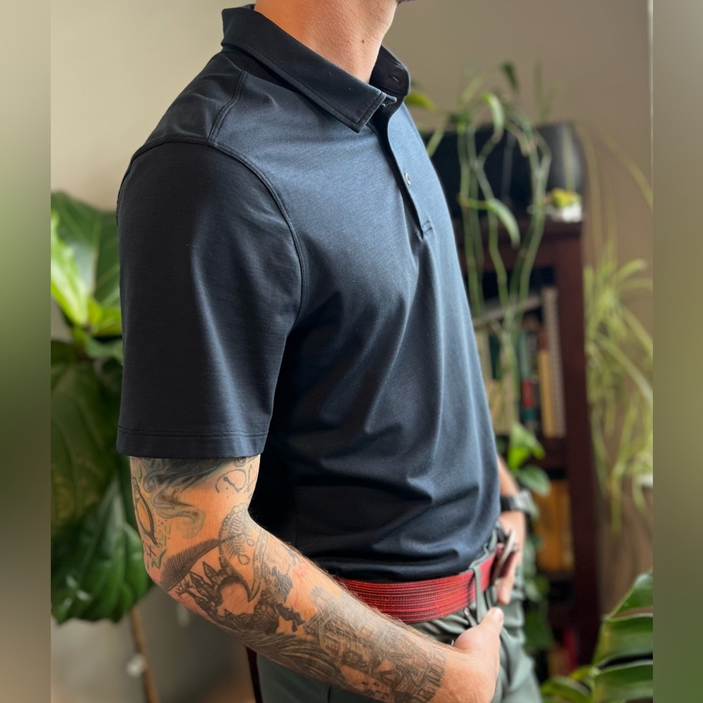 lululemon Evolution Short-Sleeve Polo Size Medium
